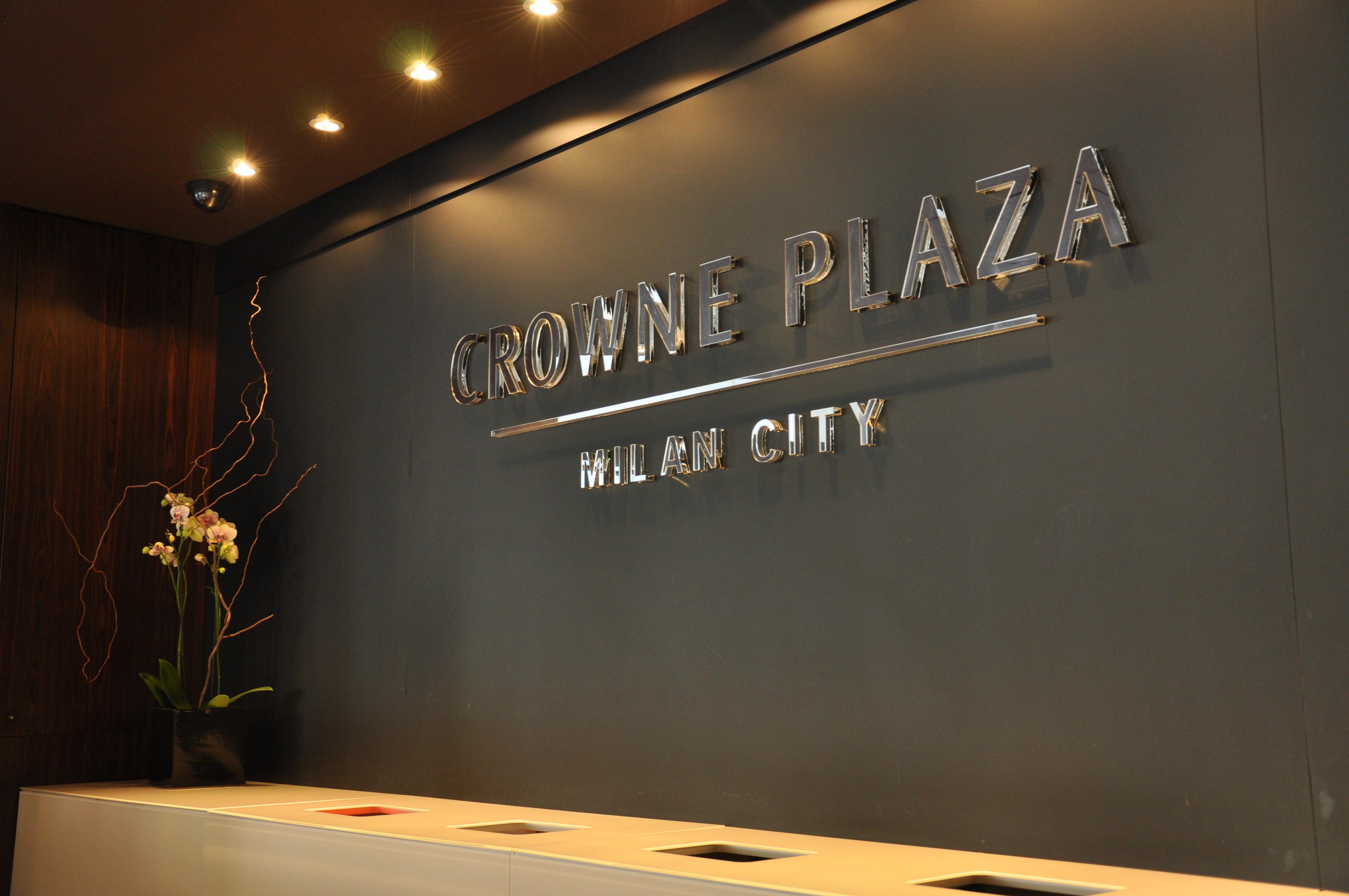 Crowne Plaza Milan City Esterno foto
